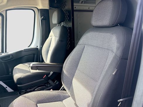 Used 2025 RAM ProMaster 2500 w/ U-Haul Equipment Group image 20