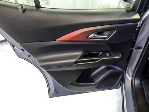 Certified 2024 Chevrolet Equinox EV RS FWD image 27