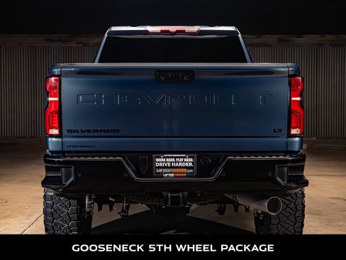 Used 2026 Chevrolet Silverado 2500 LT w/ Trail Boss Package AWD/4WD image 8