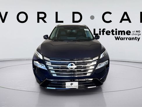 Used 2024 Nissan Rogue Platinum w/ Platinum Premium Package image 3