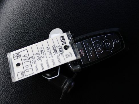 Used 2018 Ford F250 Lariat w/ Lariat Ultimate Package image 32