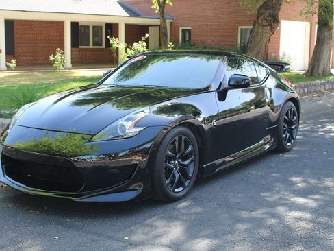 Used 2019 Nissan 370Z Coupe w/ Z34 Heritage Edition - Black image 19