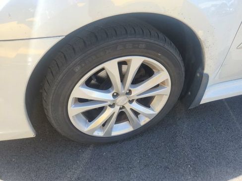 Used 2013 Subaru Legacy 2.5i Premium AWD/4WD image 5