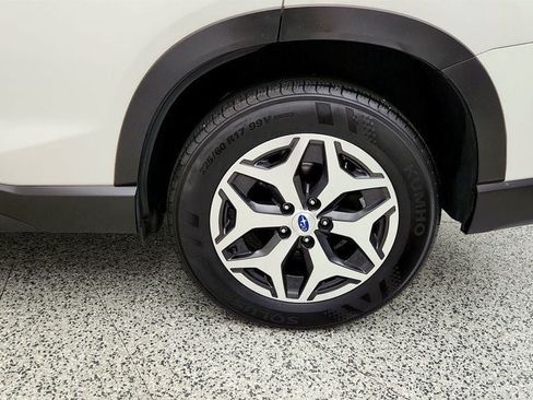Used 2021 Subaru Forester Premium AWD/4WD image 9