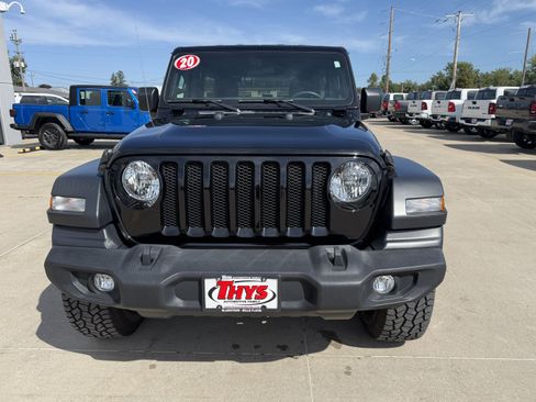 Used 2020 Jeep Wrangler Unlimited Sport S AWD/4WD image 32