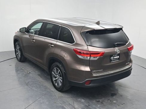 Used 2017 Toyota Highlander XLE image 57