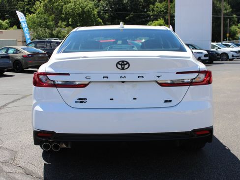 New 2026 Toyota Camry SE AWD/4WD image 8