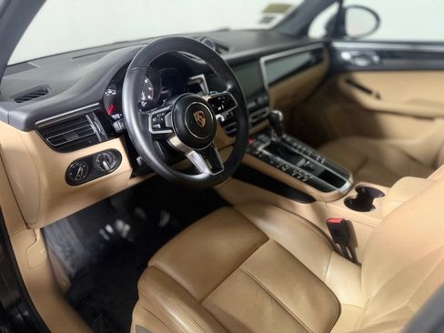 Used 2019 Porsche Macan AWD/4WD image 15