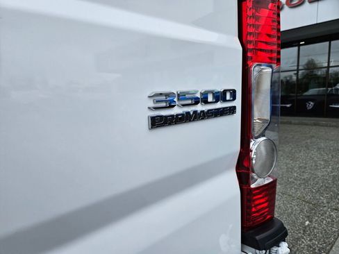 Used 2025 RAM ProMaster 3500 w/ Convenience Group FWD image 9