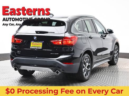 Used 2022 BMW X1 xDrive28i w/ Convenience Package AWD/4WD image 5