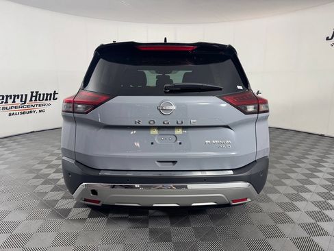 Used 2023 Nissan Rogue Platinum AWD/4WD image 8
