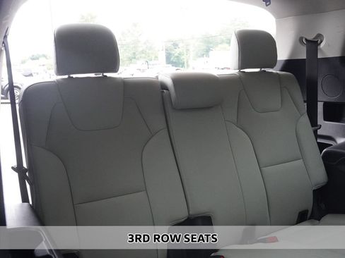 Used 2024 Kia Telluride S AWD/4WD image 7