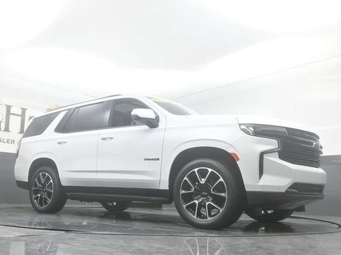 Used 2023 Chevrolet Tahoe RST w/ Luxury Package AWD/4WD image 2