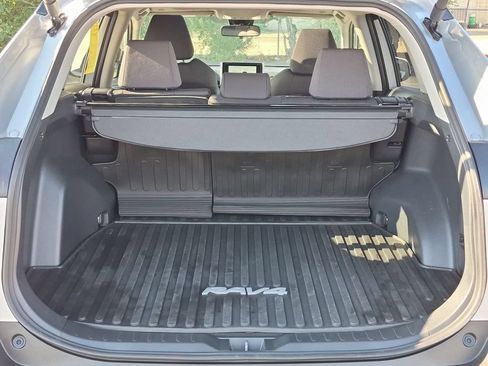Used 2025 Toyota RAV4 XLE w/ Convenience Package AWD/4WD image 33
