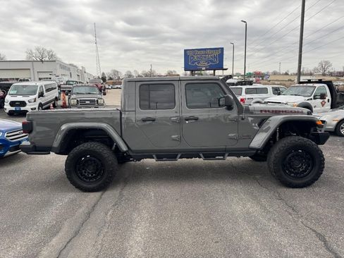 Used 2021 Jeep Gladiator Rubicon image 2