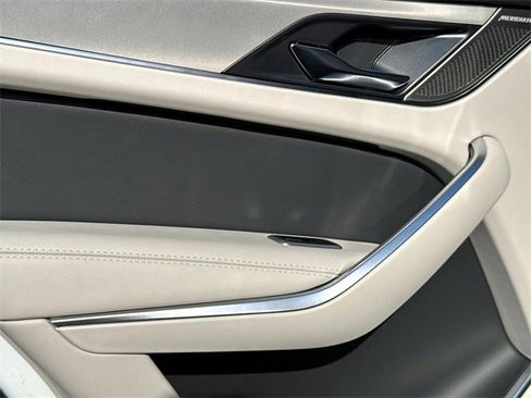 New 2025 Jaguar F-PACE R-Dynamic S image 11