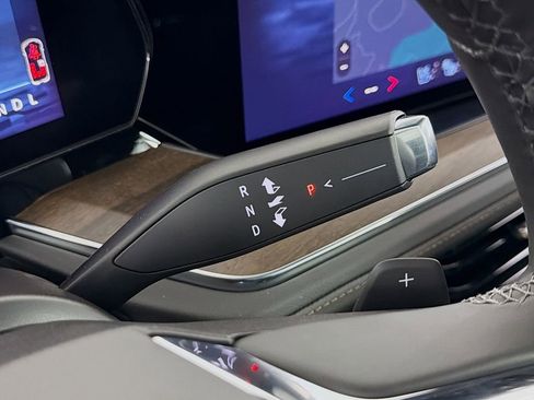 New 2026 Chevrolet Suburban High Country AWD/4WD image 18