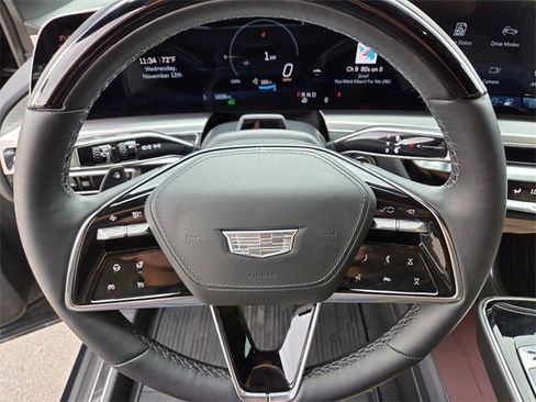 New 2025 Cadillac Lyriq Luxury image 21