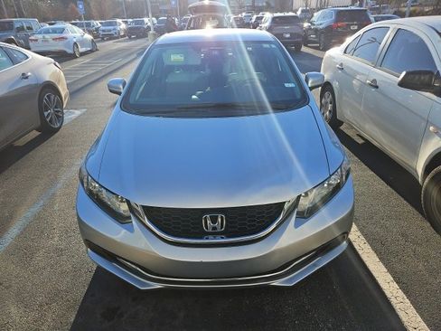 Used 2015 Honda Civic LX image 2