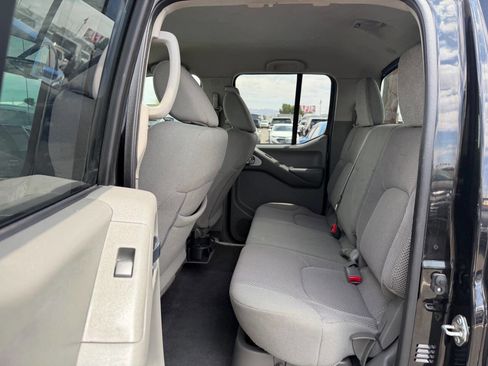 Used 2021 Nissan Frontier SV w/ Midnight Edition Floor Mats RWD image 22