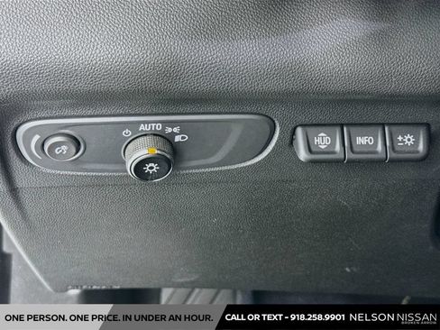 Used 2023 Buick Envision Avenir FWD image 10