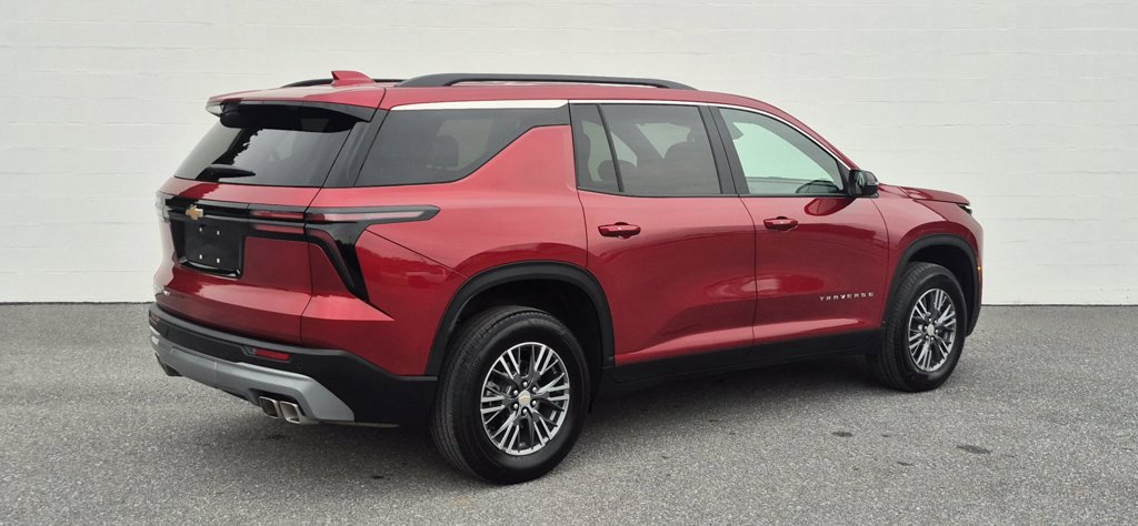 Used 2026 Chevrolet Traverse LT AWD/4WD image 18