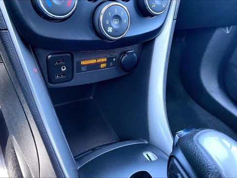 Used 2019 Chevrolet Trax LT w/ LT Convenience Package FWD image 33