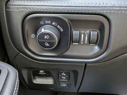 Certified 2025 RAM 1500 Limited AWD/4WD image 26