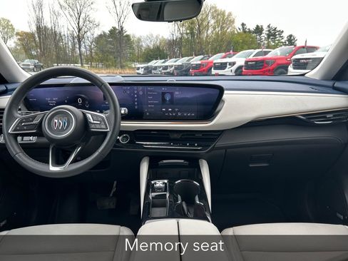 Certified 2025 Buick Envision Avenir AWD/4WD image 14