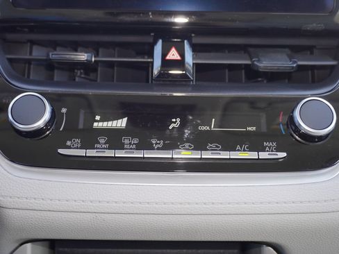 Used 2023 Toyota Corolla Cross L FWD image 16