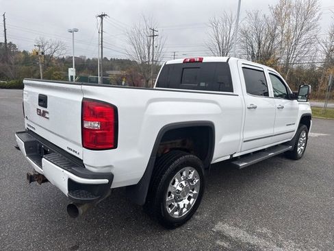 Used 2017 GMC Sierra 2500 Denali w/ Duramax Plus Package image 6