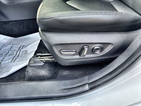 Used 2024 Toyota Grand Highlander XLE FWD image 21