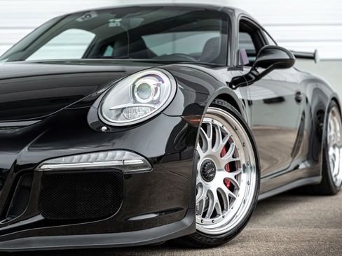 Used 2014 Porsche 911 GT3 RWD image 13