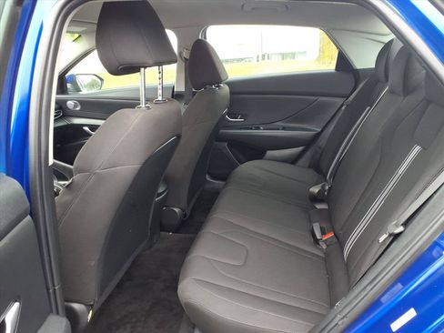 Used 2023 Hyundai Elantra SEL w/ Cargo Package FWD image 26
