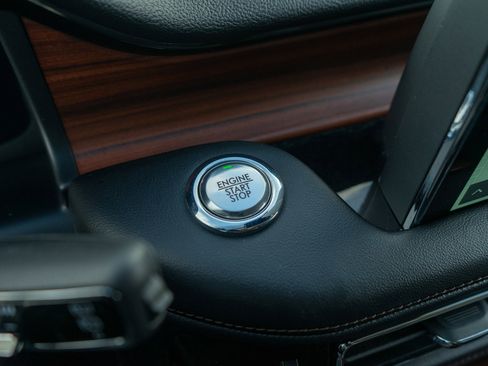 Used 2024 Lincoln Aviator Reserve image 23