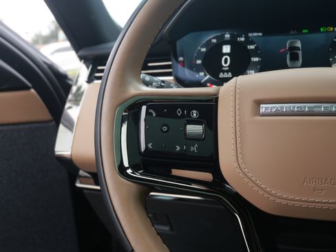 Used 2024 Land Rover Range Rover Sport Dynamic SE image 12