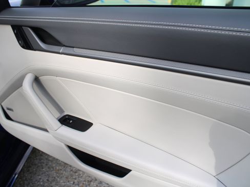 Certified 2021 Porsche 911 Carrera image 33