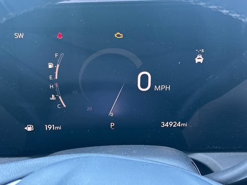 Used 2024 Buick Encore GX Sport Touring FWD image 37