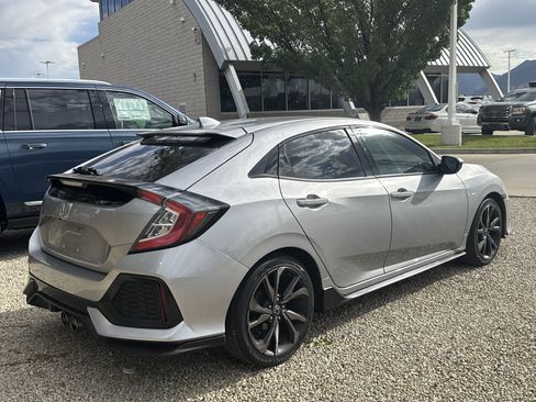 Used 2018 Honda Civic Sport image 5