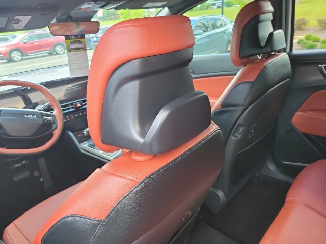 New 2026 Kia Sportage SX FWD image 13