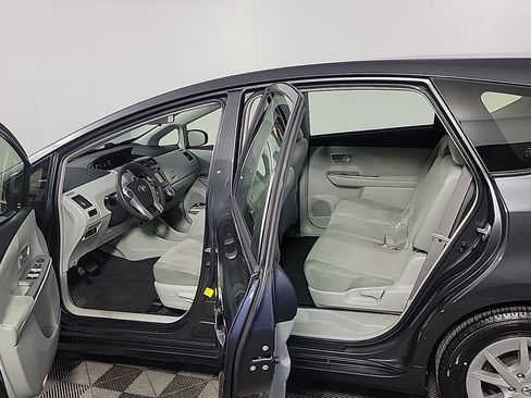Used 2013 Toyota Prius V Three image 15