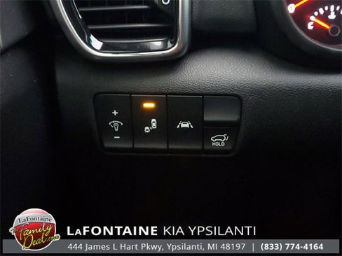Used 2020 Kia Sportage EX image 15