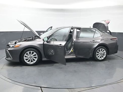 Certified 2023 Toyota Camry LE image 41