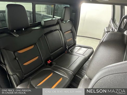 Used 2019 GMC Sierra 1500 AT4 w/ AT4 Premium Package AWD/4WD image 29