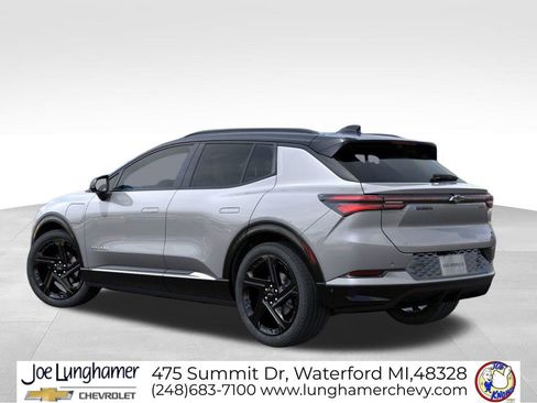 New 2026 Chevrolet Equinox EV RS image 3