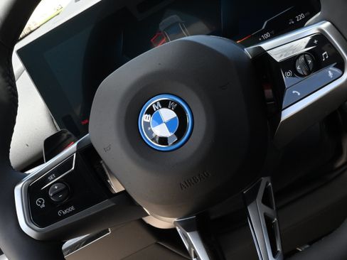 New 2027 BMW i5 eDrive40 w/ M Sport Package AWD/4WD image 20