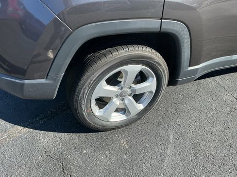 Used 2018 Jeep Compass Latitude w/ Popular Equipment Group image 27