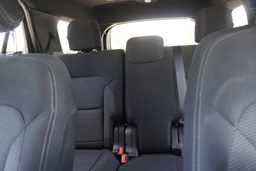 Used 2017 Ford Explorer XLT AWD/4WD image 14