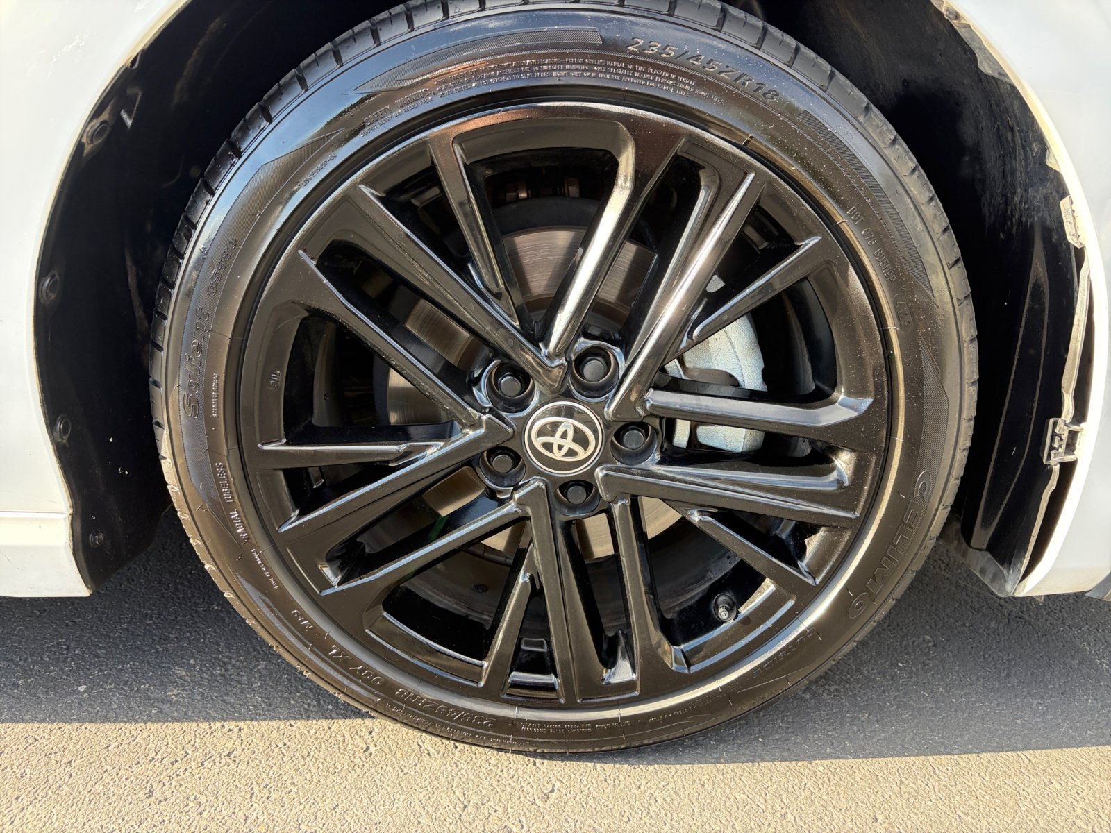 Used 2025 Toyota Camry SE FWD image 29