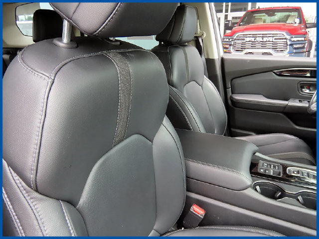 Used 2023 Honda Pilot EX-L image 9